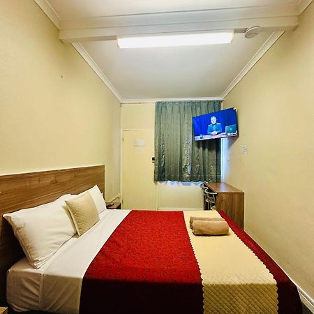Wattle Tree Motel Cootamundra Ngoại thất bức ảnh