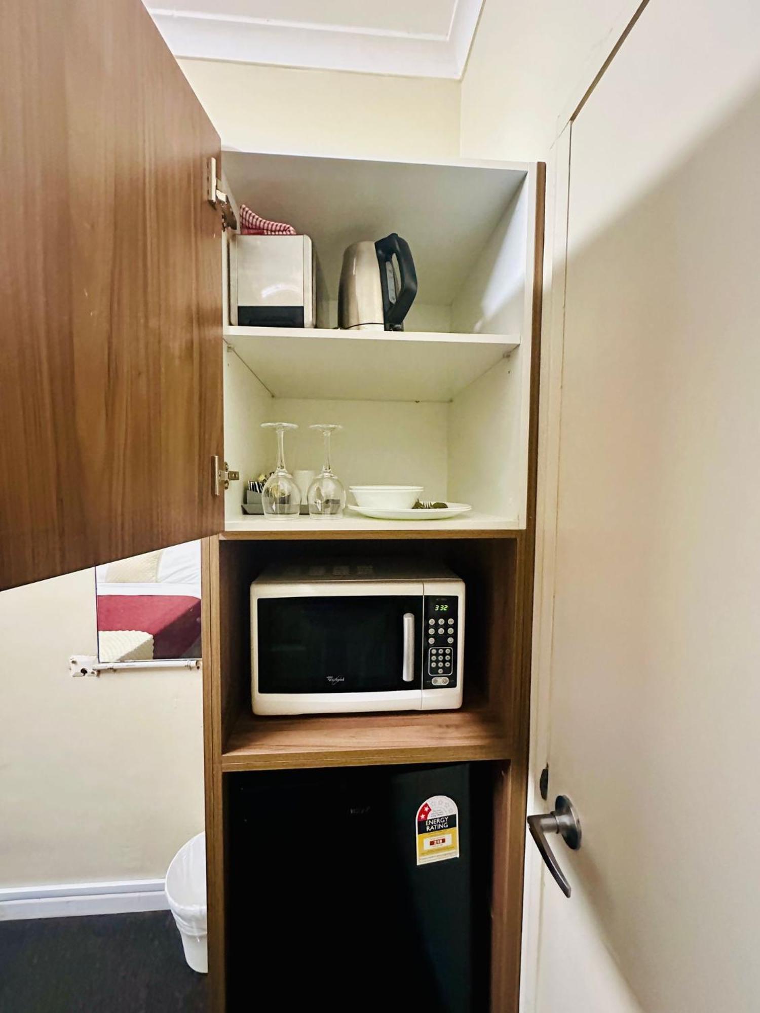 Wattle Tree Motel Cootamundra Ngoại thất bức ảnh
