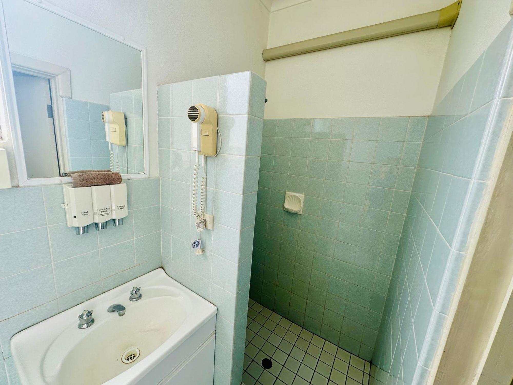 Wattle Tree Motel Cootamundra Ngoại thất bức ảnh